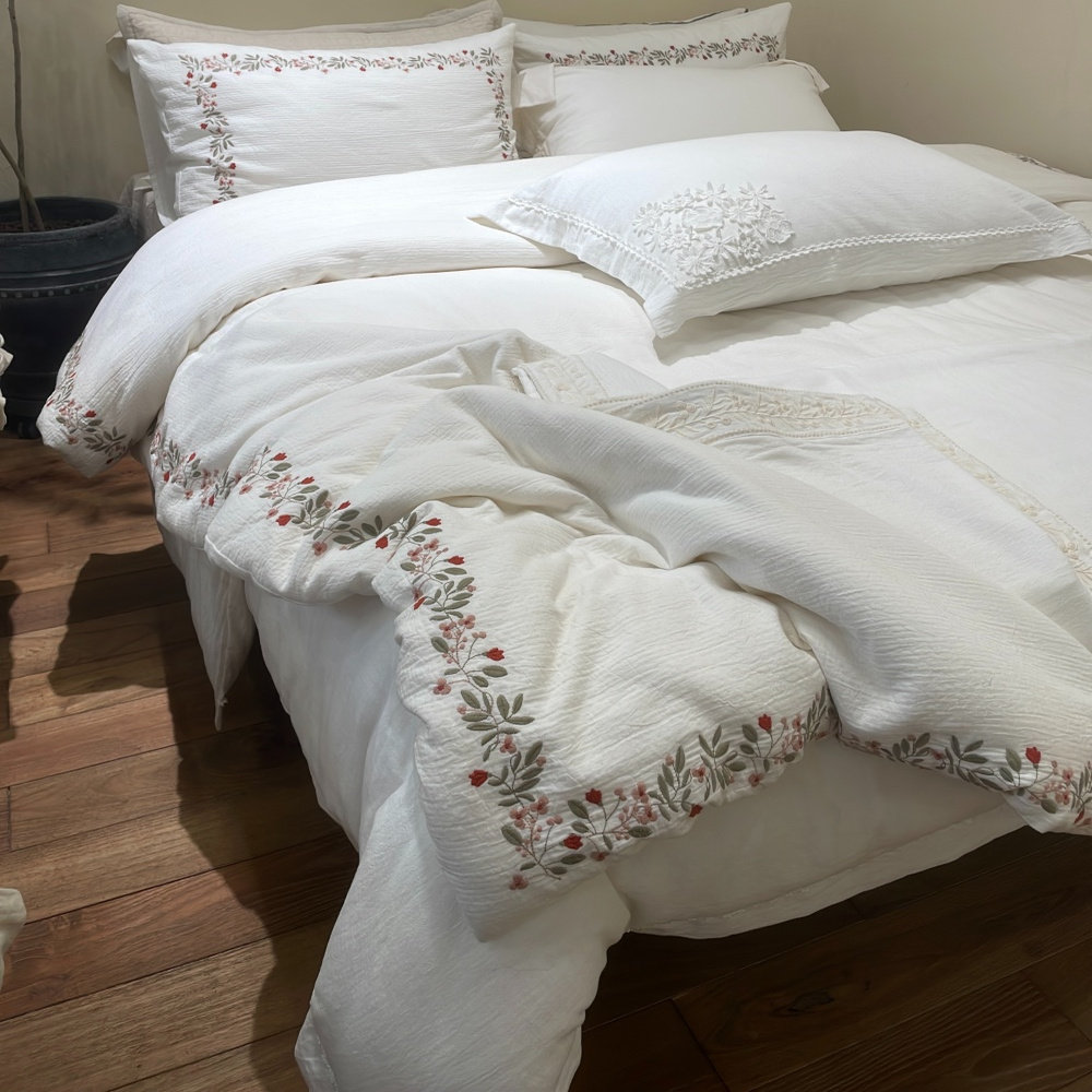 日式简约蔓藻纹刺绣全棉提花针迹纹四件套白色绣花纯棉被套绵软