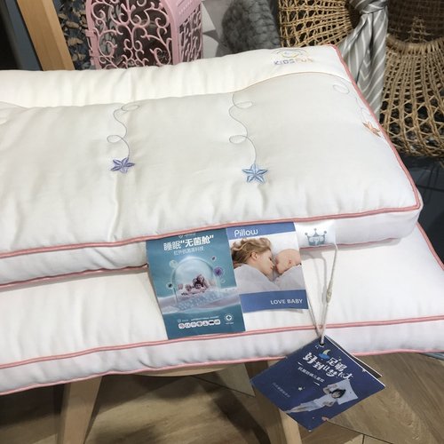 ins全棉60支贡缎刺绣儿童枕头