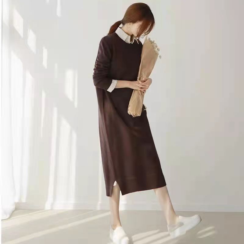2021秋冬新款女士圆领中长款洋气纯色针织打底毛衣裙过膝连衣长裙