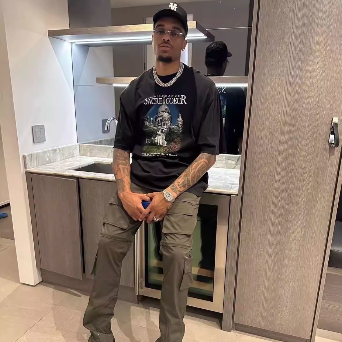 巴黎圣母院圣心教堂城堡圆领T恤