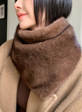 高贵女秋冬高质感穿搭神器 中古奢贵天鹅绒磁吸三角巾水貂领围巾