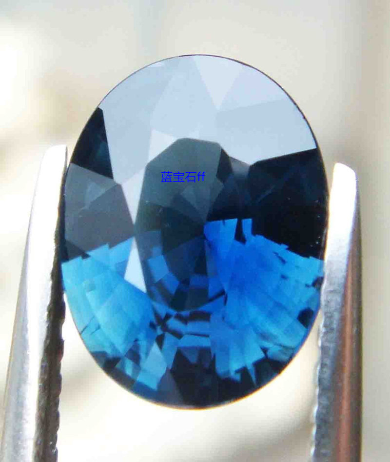 天然蓝宝石裸石椭圆形6*8mm净度好火彩闪闪漂亮