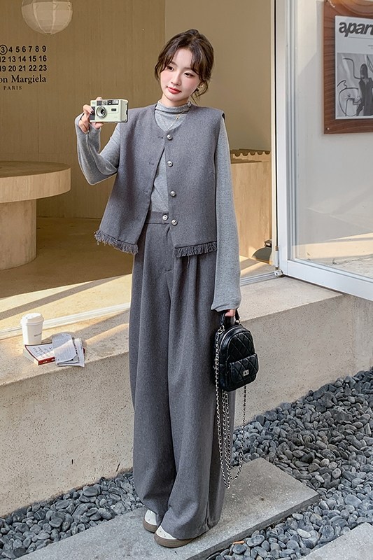 灰色流苏小香风马甲套装女2025秋季新款高级感打底衫阔腿裤三件套,女装套装/套裙,惟卡贝娜