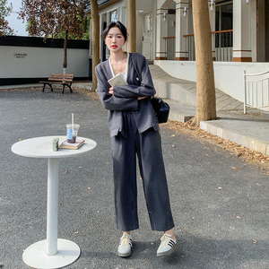 灰色西装套装女2025春季新款韩版高级感ootd穿搭休闲阔腿裤两件套图片