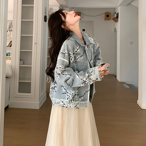 独特绝美绣花牛仔外套女春季2025新款小众设计感超好看小个子上衣图片