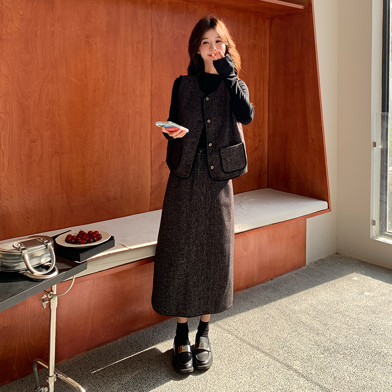 灰色小香风马甲套装裙女2025秋季新款法式气质高级感半身裙两件套,女装套装/套裙,惟卡贝娜