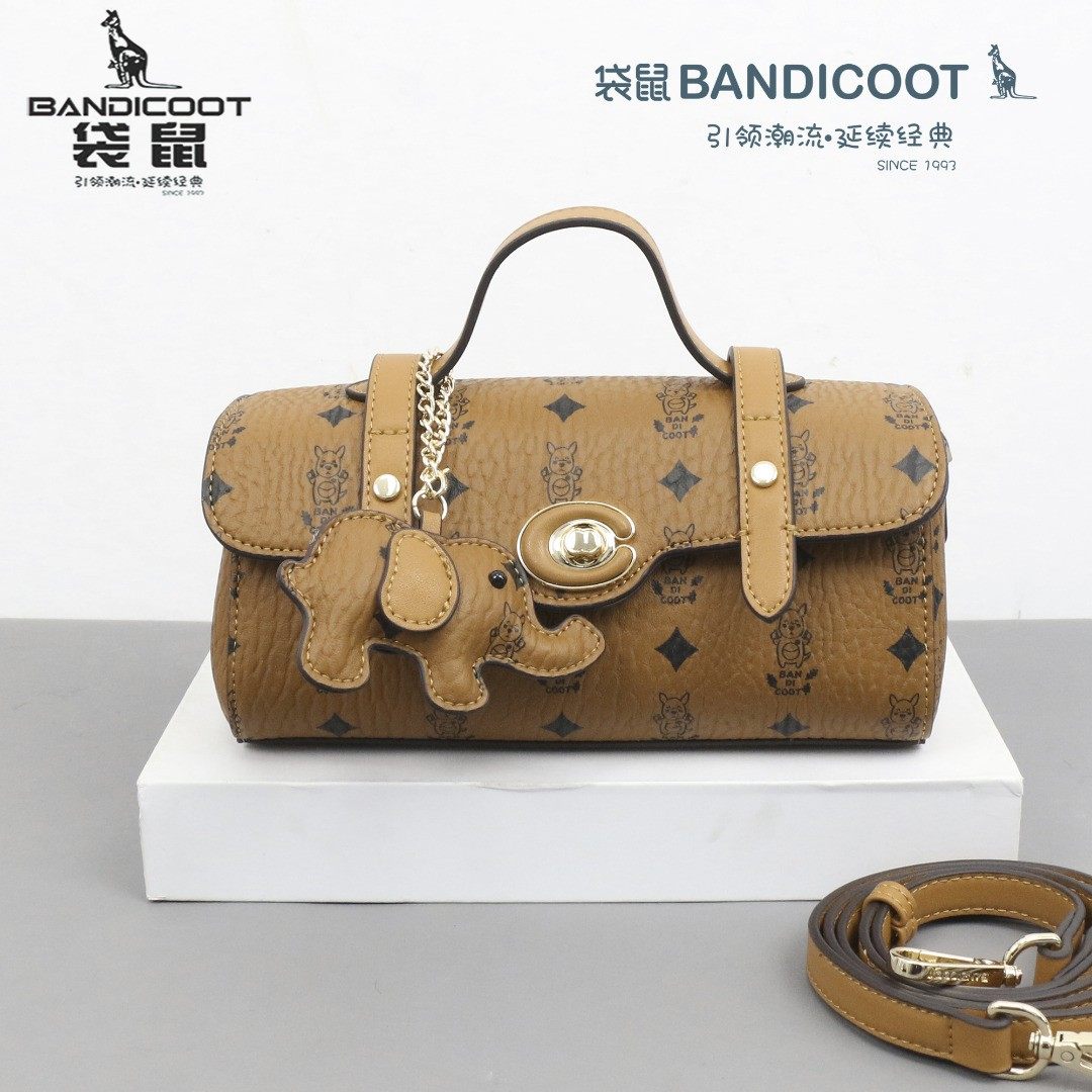 袋鼠女包撞色拼接轻奢风女包2026新款小飞象挂饰手提斜挎枕头小包