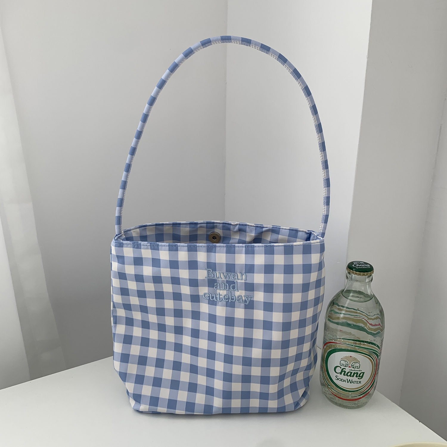 韩系格子刺绣字母单肩帆布袋