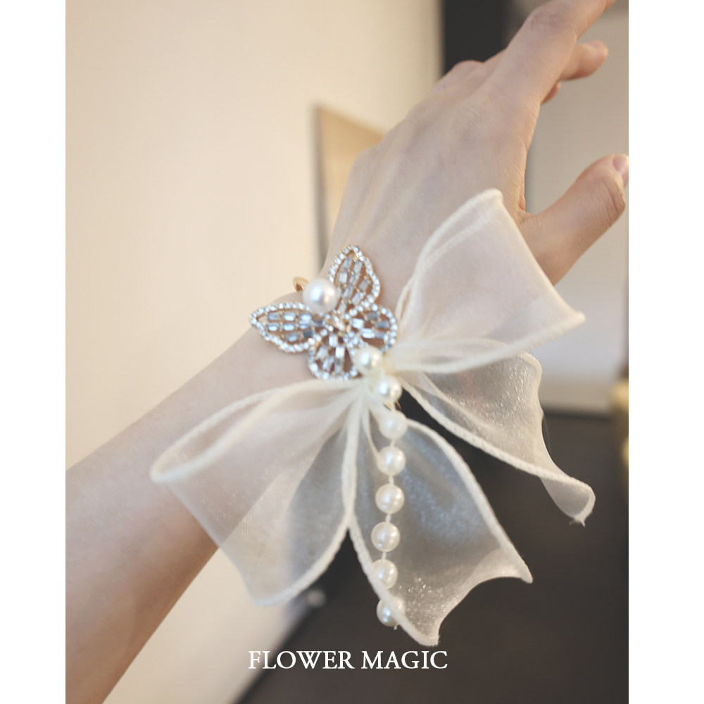 n3唯美仙气高端小清晰蝴蝶水钻手环新娘伴娘结婚伴手礼物手腕花