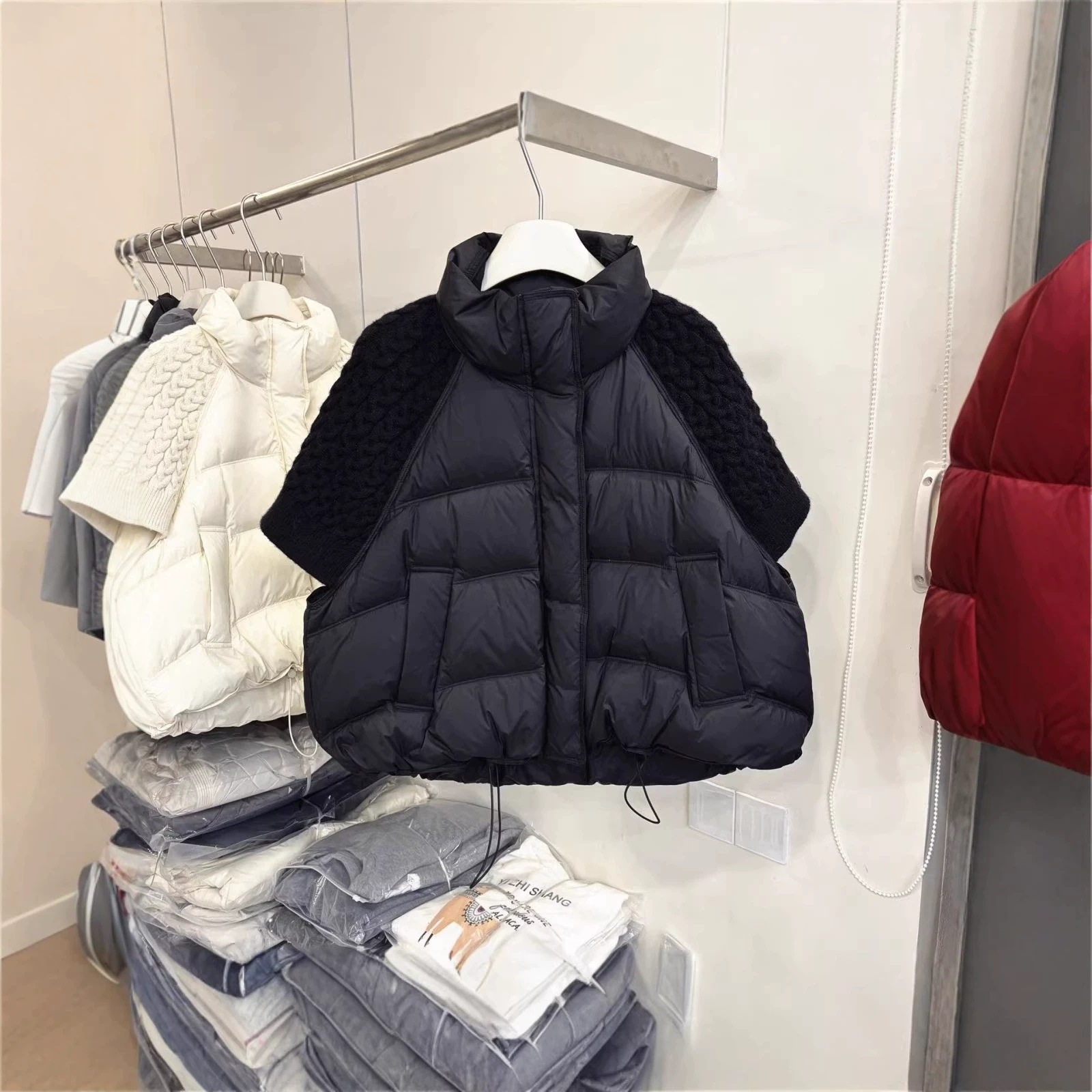 2026秋冬新款针织拼接羽绒服马甲女时尚休闲立领白鸭绒斗篷外套潮