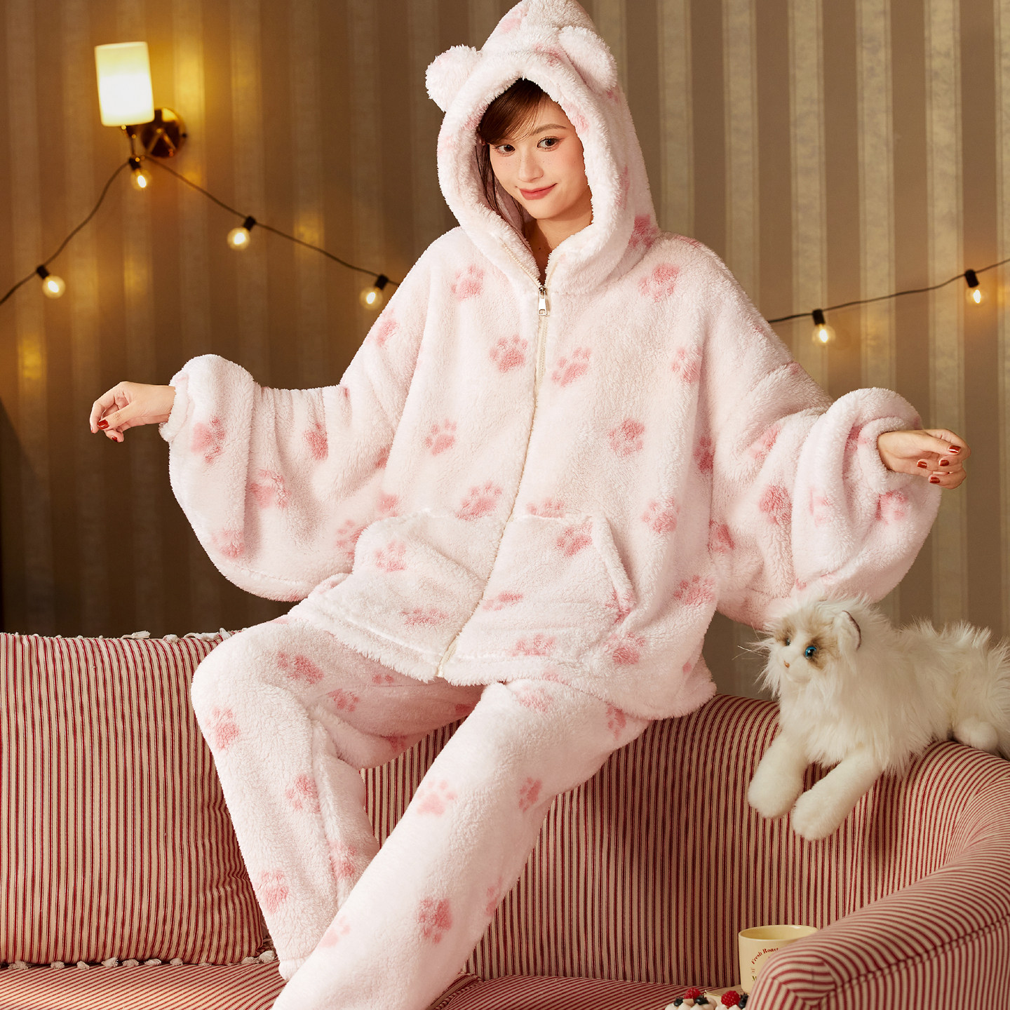 卡通睡衣女秋冬季舒棉绒加厚拉链可外出保暖可爱连帽家居服套装,女士内衣/男士内衣/家居服,睡衣/家居服套装,淘宝优惠券,粉丝福利购,淘宝优惠卷