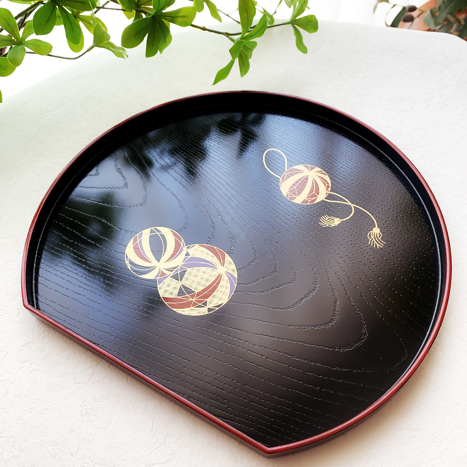 树脂漆器黑色仿木纹绣球半月茶具