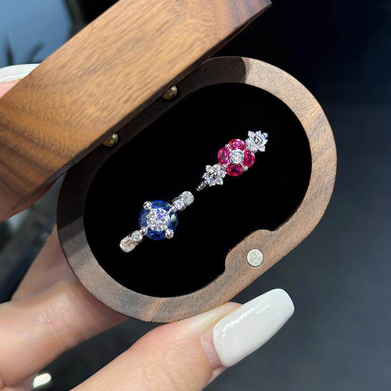 复古轻奢花朵红宝石蓝宝石戒指女花瓣人工仿真镶钻显白彩宝高级感
