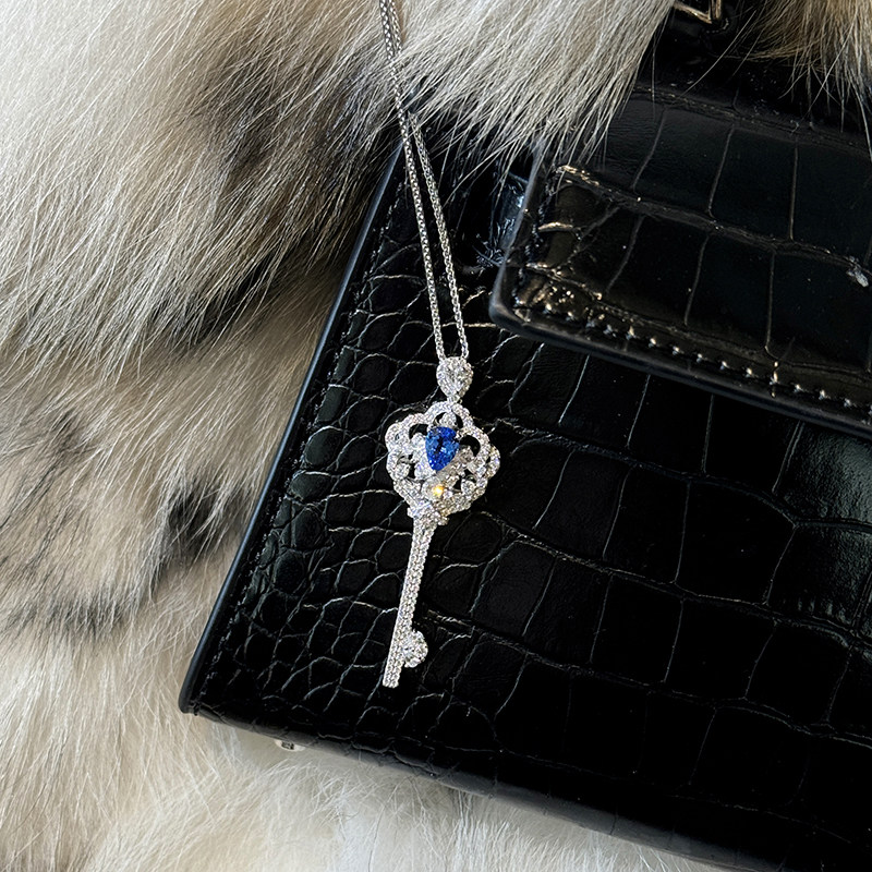 法式浪漫蓝宝石钥匙项链女轻奢满钻镶钻海蓝宝吊坠锁骨链银毛衣链