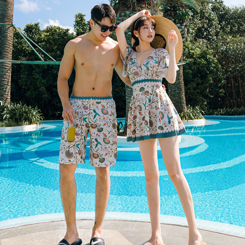 清新印花钢托聚拢平角裤裙式连体泳衣女海边沙滩度假情侣款泳装潮