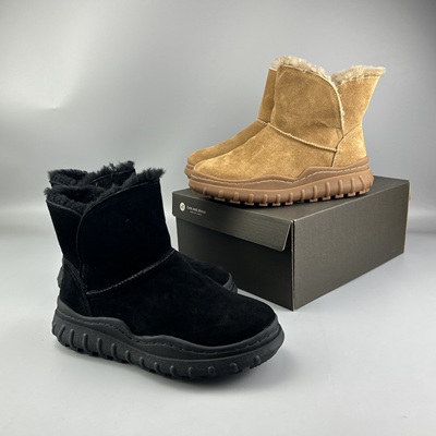 雪地靴冬天防寒羊毛女靴