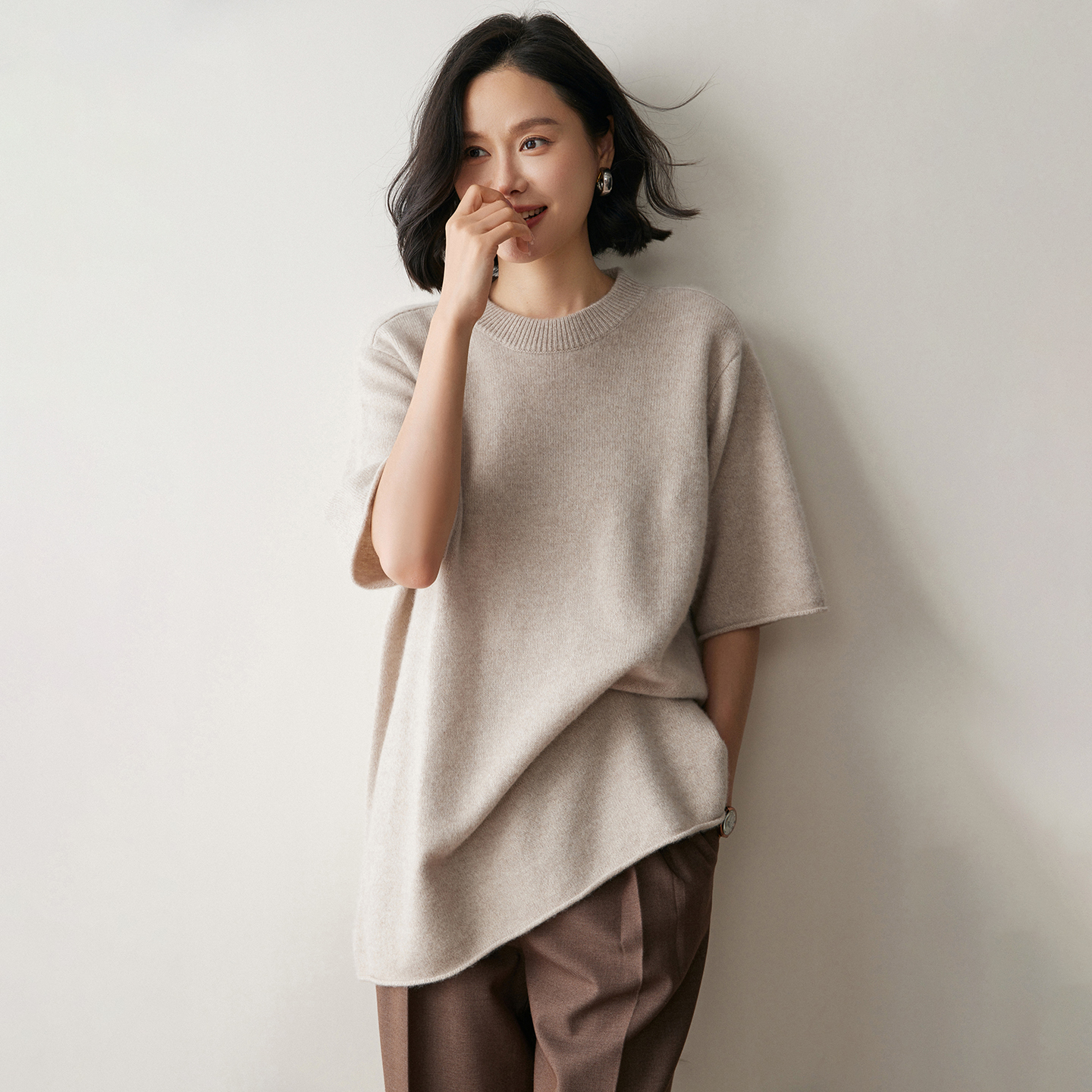 秋冬圆领山羊绒短袖毛衣针织衫