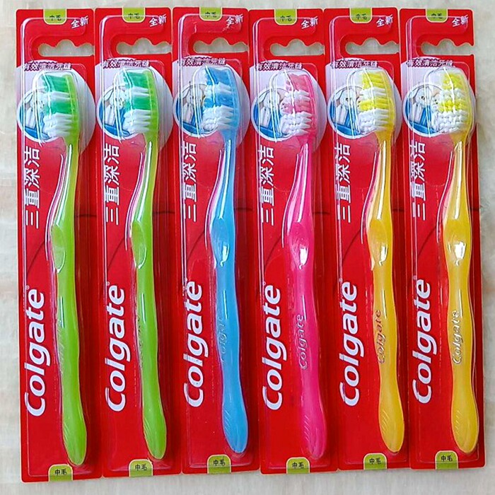 高露洁三重深洁功效波浪型牙刷中毛硬 6支耐用呵护牙龈清洁家庭装