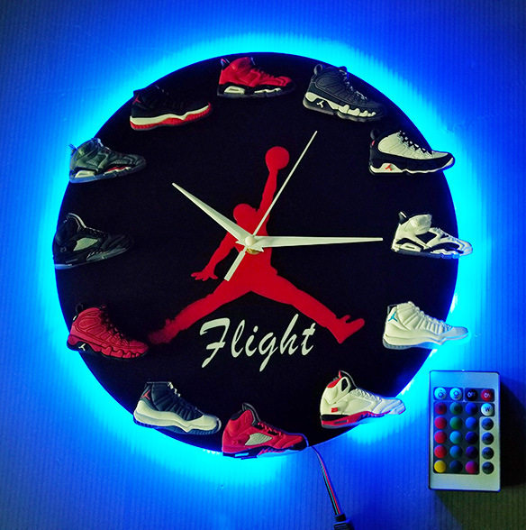 跨境爆款 aj时钟夜灯遥控篮球用品3d立体鞋模aj1-12代挂钟led灯