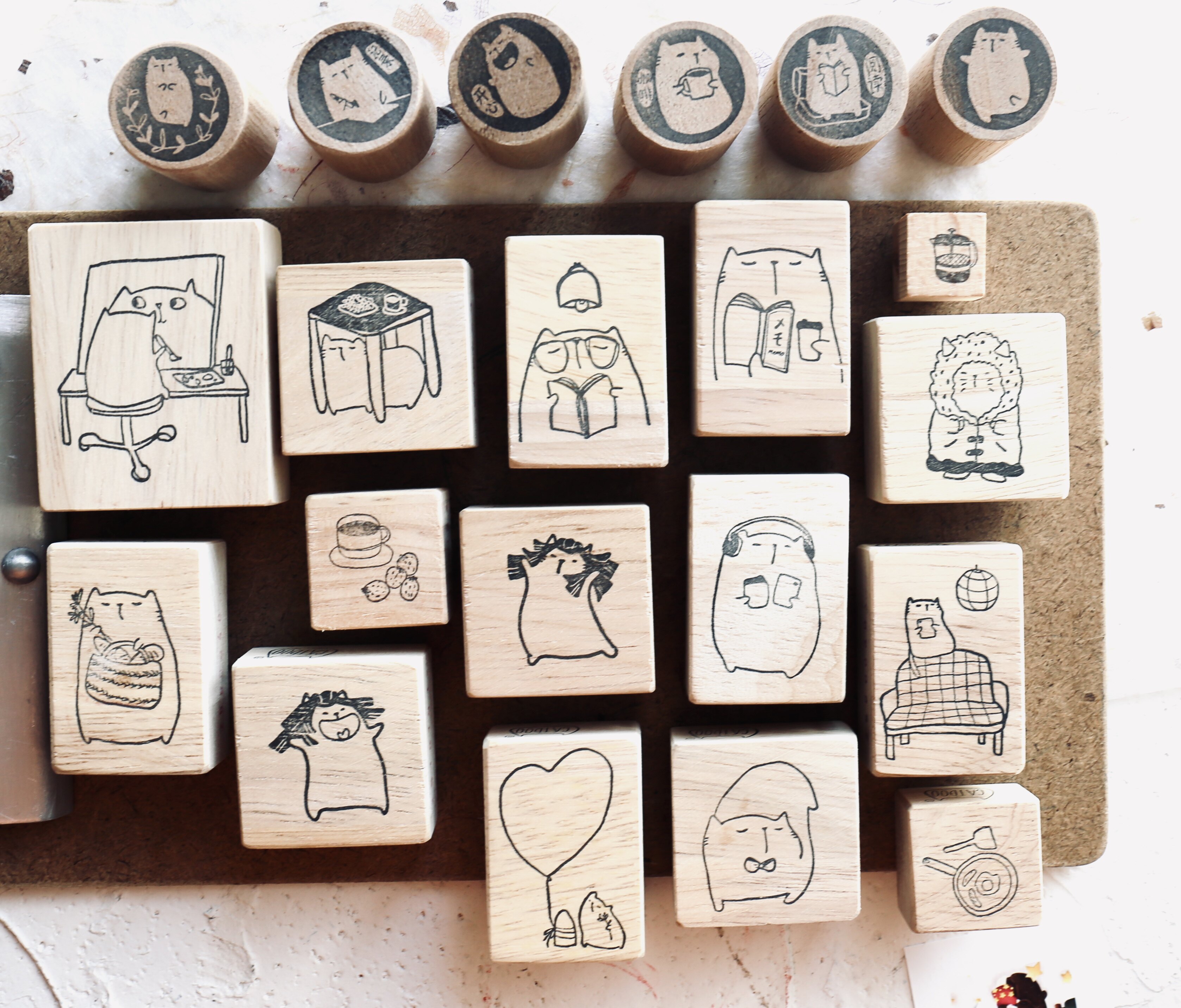 现货 新款 catdoo 猫猫 甩头 冬季 木质印章