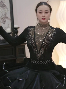 YX-895秋冬加厚保暖磨毛V领镶钻修身显瘦设计感半高领打底衫女