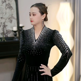 长袖 885秋冬新款 质感金丝绒钻闪亮弹力打底衫 V领女 百搭时尚