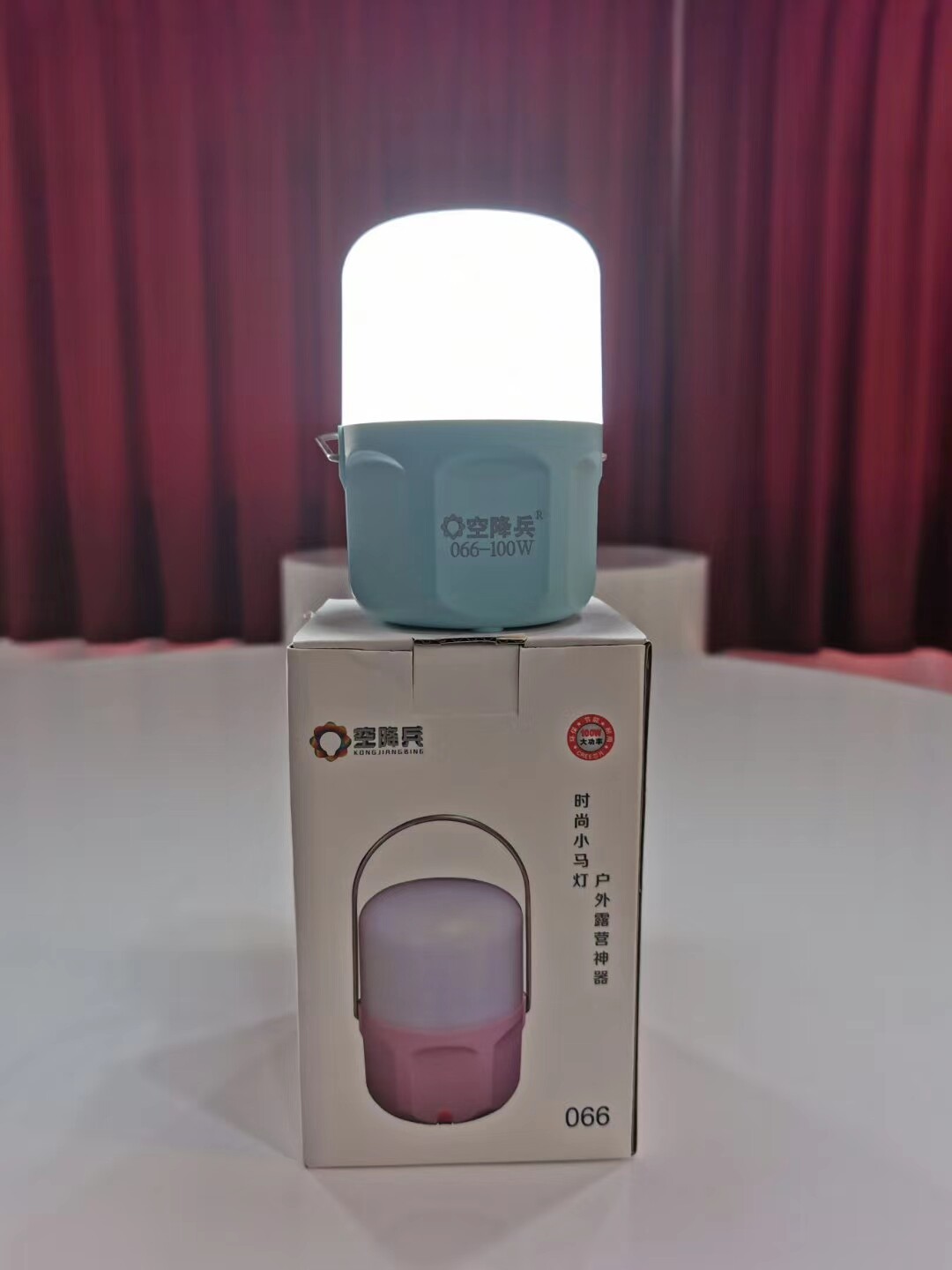 067 공수 군인 066 손 충전식 LED 매우 밝은 스톨 가정용 야외 캠핑 밝은 비상 조명