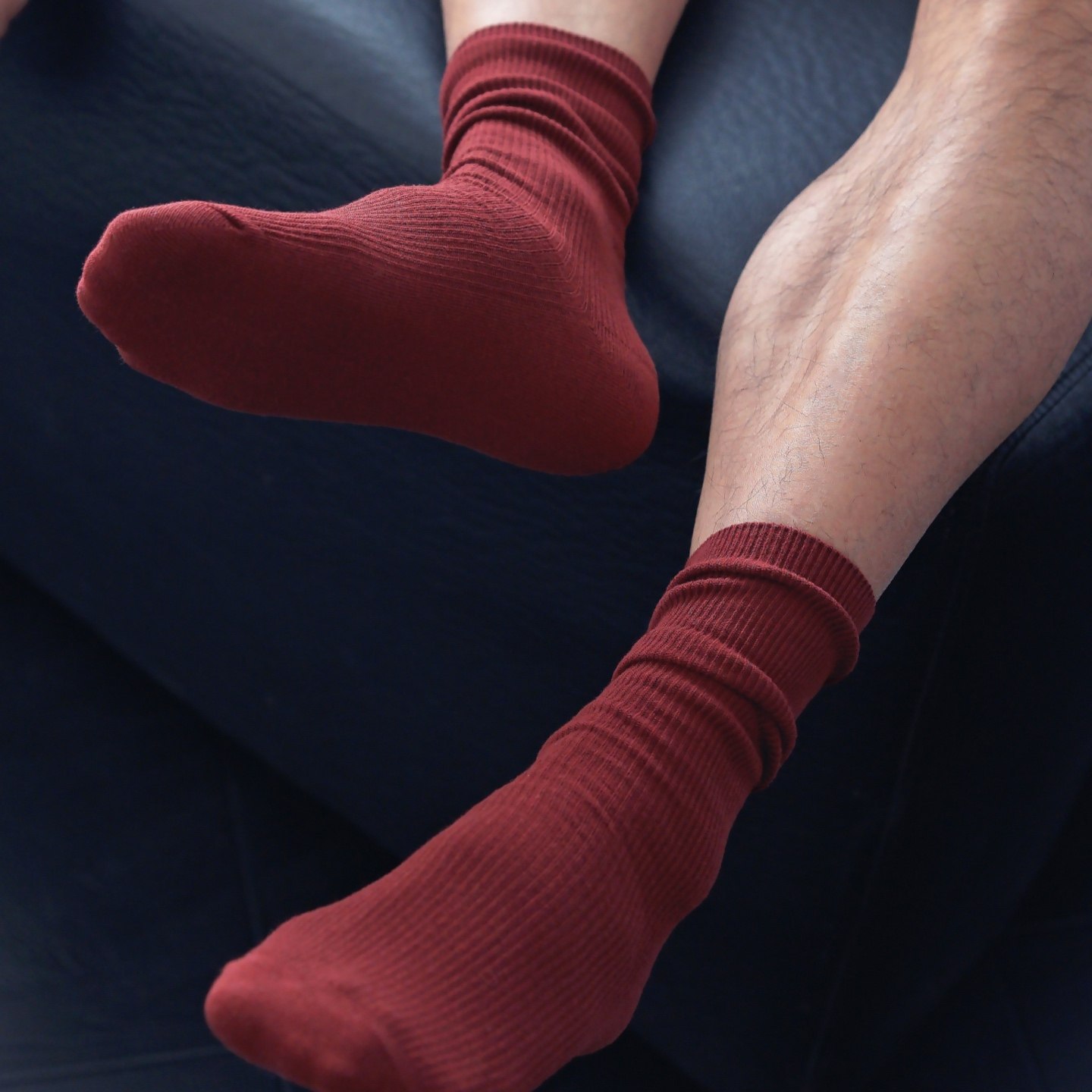 细螺纹暗红色新年圣诞中筒棉袜