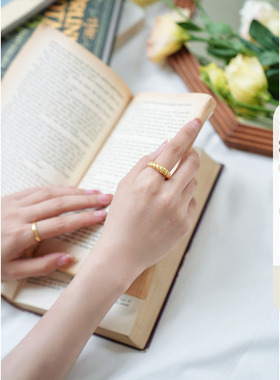 设计感新款扭花开口戒