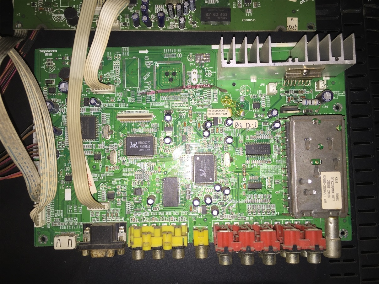 创维26L08HR 主板 5800-A8R010-02 屏V260B1-LN1