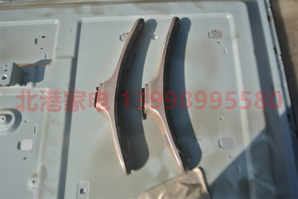 海信 LED42K1800 拆机底座