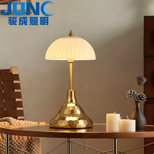 JUNC现代卧室床头灯led书桌创意温馨喂奶灯充电客厅氛围触摸台灯