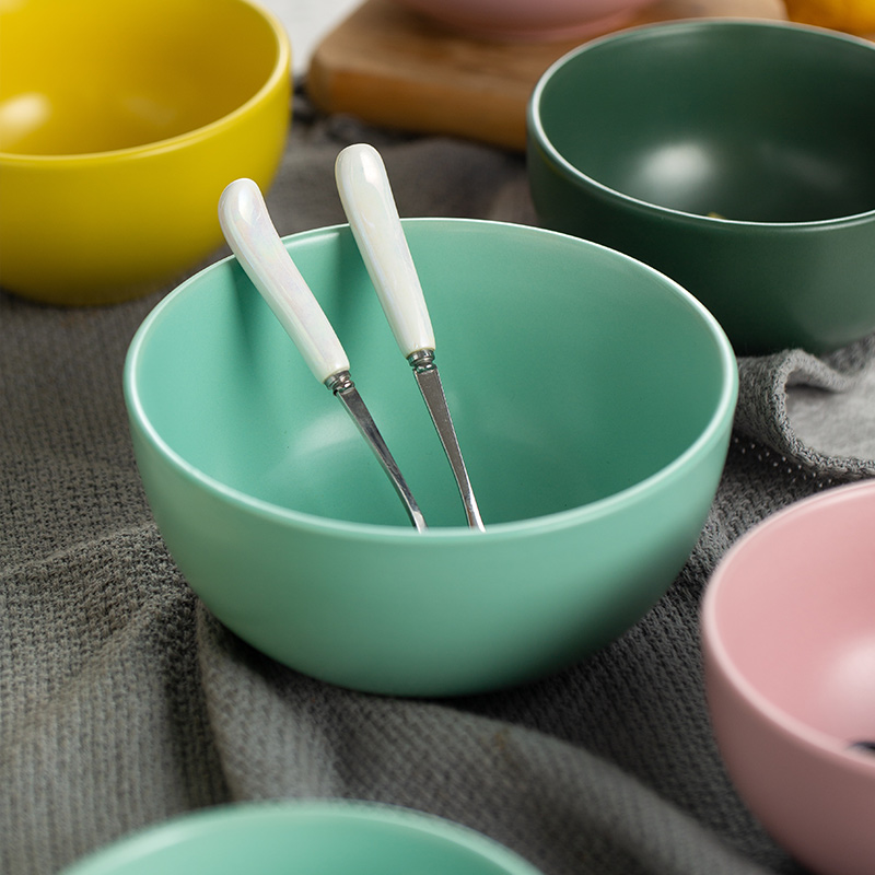 外贸彩色陶瓷碗家用创意饭碗面碗中号个性哑光色磨砂北欧餐具套装