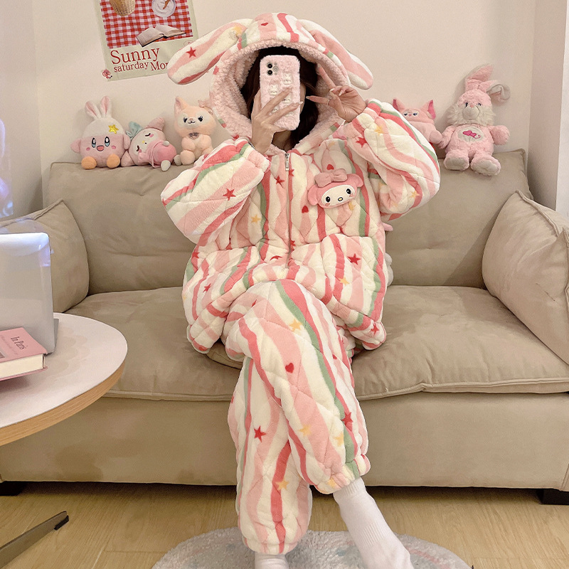 珊瑚绒睡衣女冬季三层加厚夹棉家居服棉袄法兰绒女士卡通套装新款
