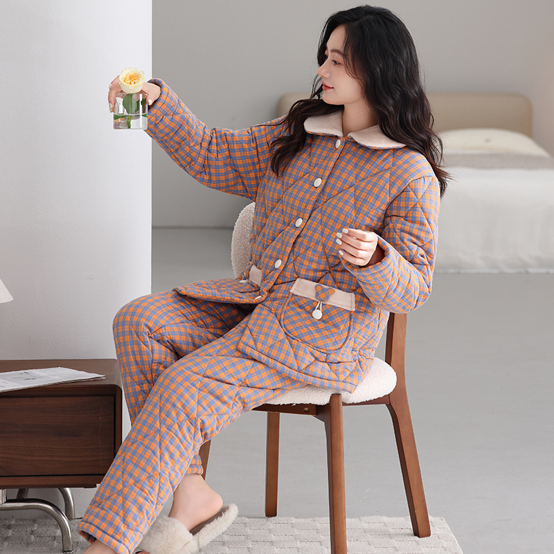 睡衣女冬季三层加厚加绒梭织夹棉秋冬款珊瑚绒保暖棉袄格子家居服