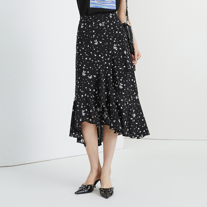 普普风黑色碎花半裙中长款不规则