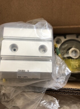 正品SMC气缸CD55B50-12薄型气缸日本SMC全新原装气动气缸