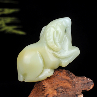 天然和田玉糖料生肖羊吊坠新疆玉器和田糖玉立体玉羊挂件项链玉坠