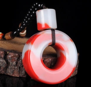 天然鸡血石平安扣手把件 大号平安环和田玉金丝玉车挂手把件