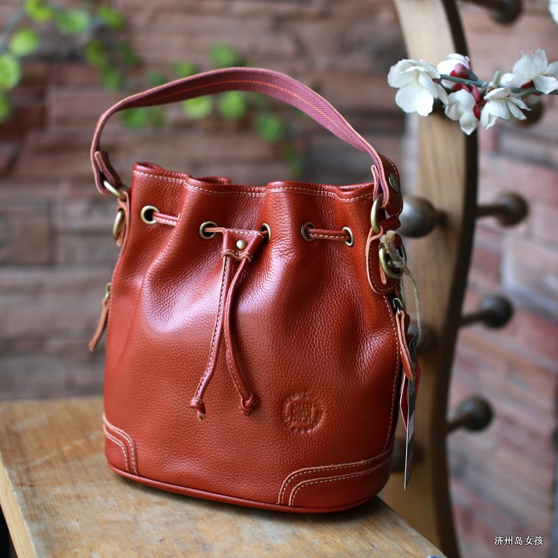 藏皮客手提新款时尚女士水桶包