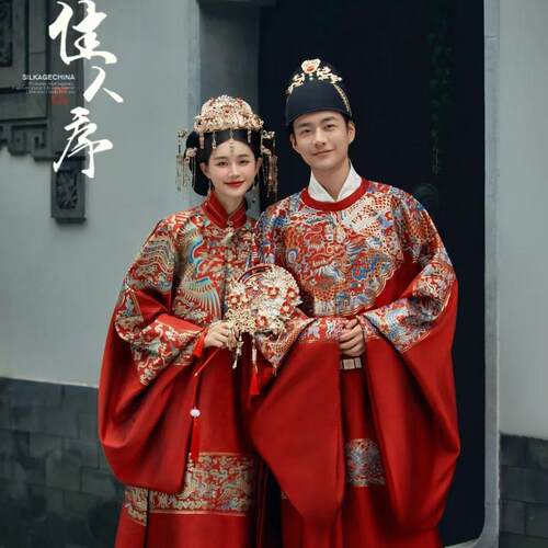 出租明制汉服情侣婚服新郎新娘迎宾礼服中式古代婚礼婚纱照拍摄