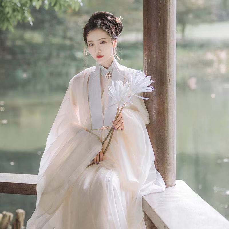明制汉服女整套出租租赁