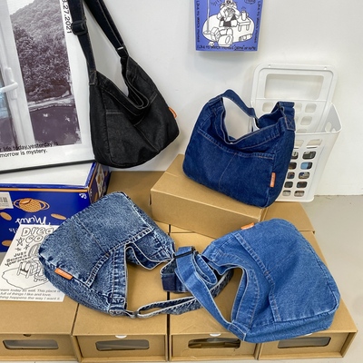 复古牛仔布挎包男休闲日系斜挎包男女学生上课书包夏季百搭单肩包