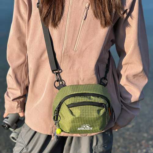 休闲包包女斜挎包男款户外运动骑行手机包潮牌出行百搭通勤单肩包
