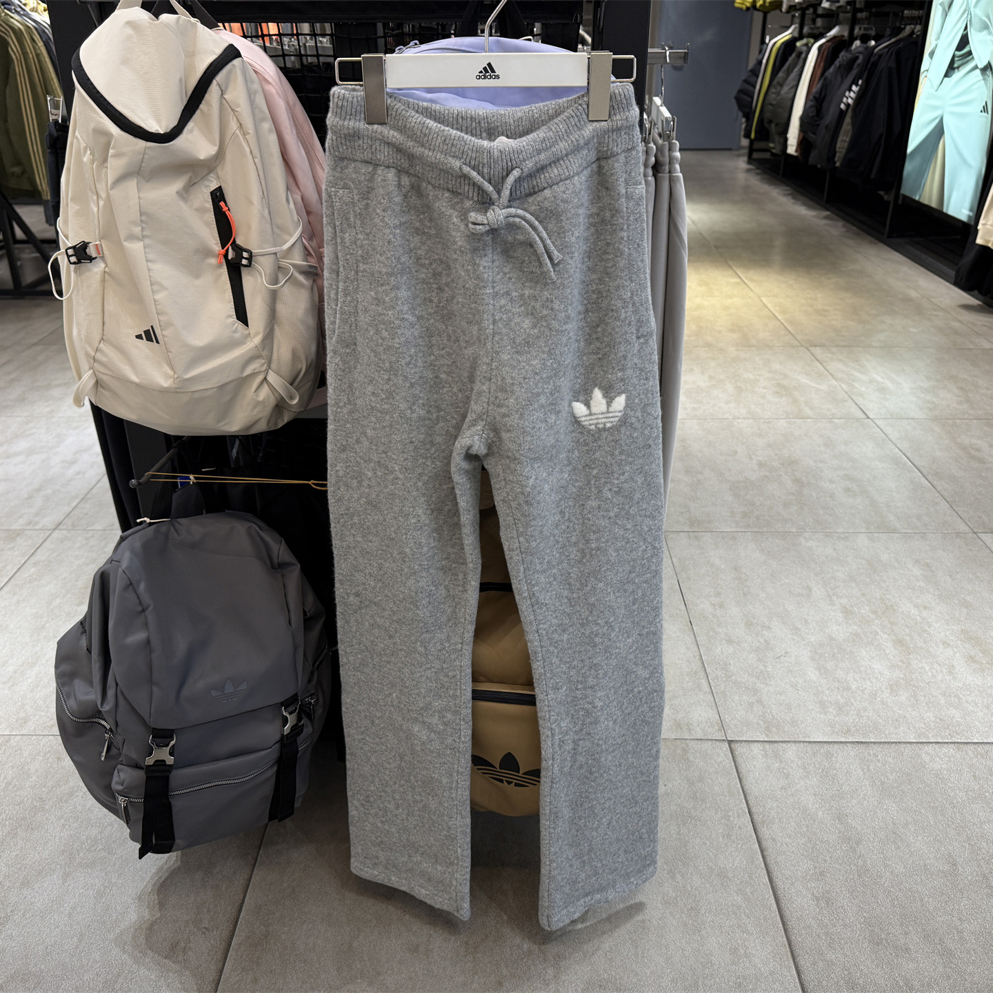 Adidas三叶草女子经典logo针织保暖运动休闲直筒裤KF2533/KF2534