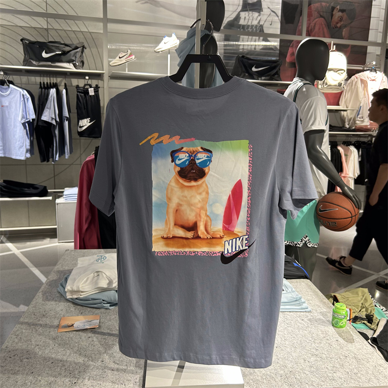 Nike耐克 夏季男女运动休闲潮流墨镜法斗小狗宽松短袖T恤 FD6637