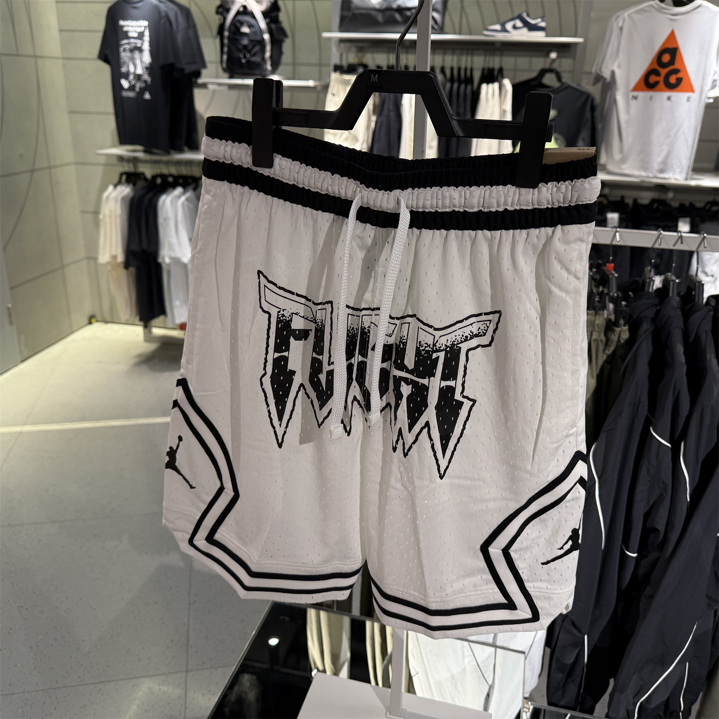 耐克Nike JORDAN男子运动休闲透气网眼篮球短裤FN5870-010-100