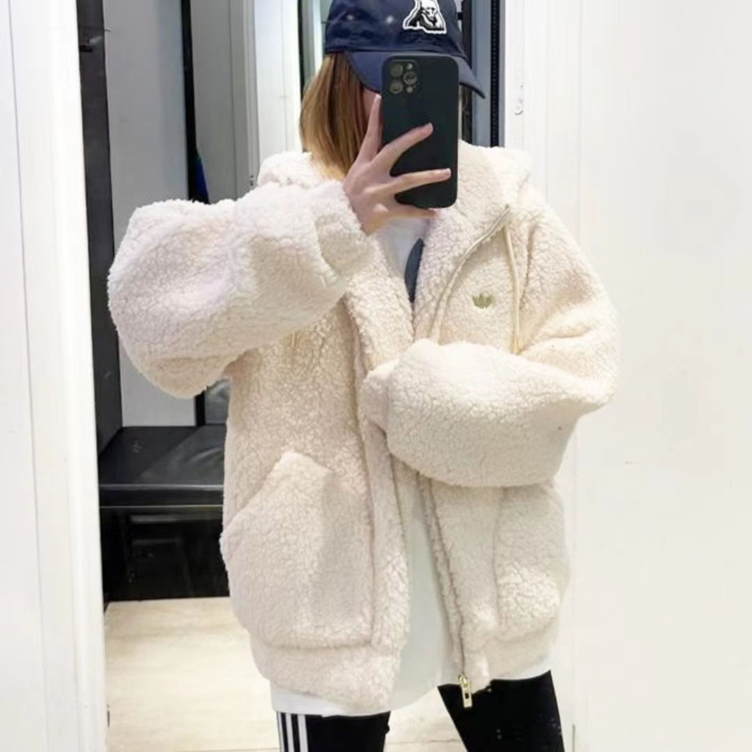 Adidas三叶草女仿羊羔绒夹克外套
