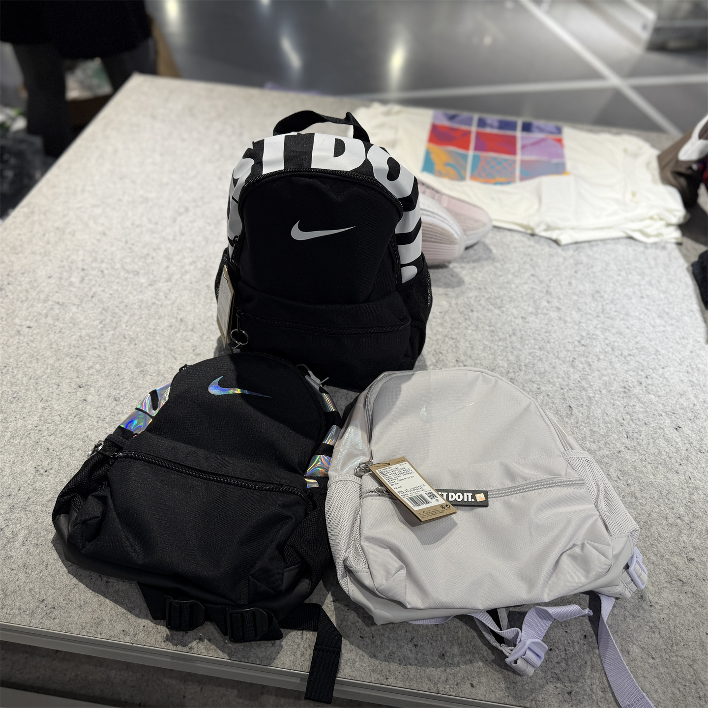 专柜正品Nike耐克男女童印花收纳BRASILIA儿童双肩包书包 DR6091