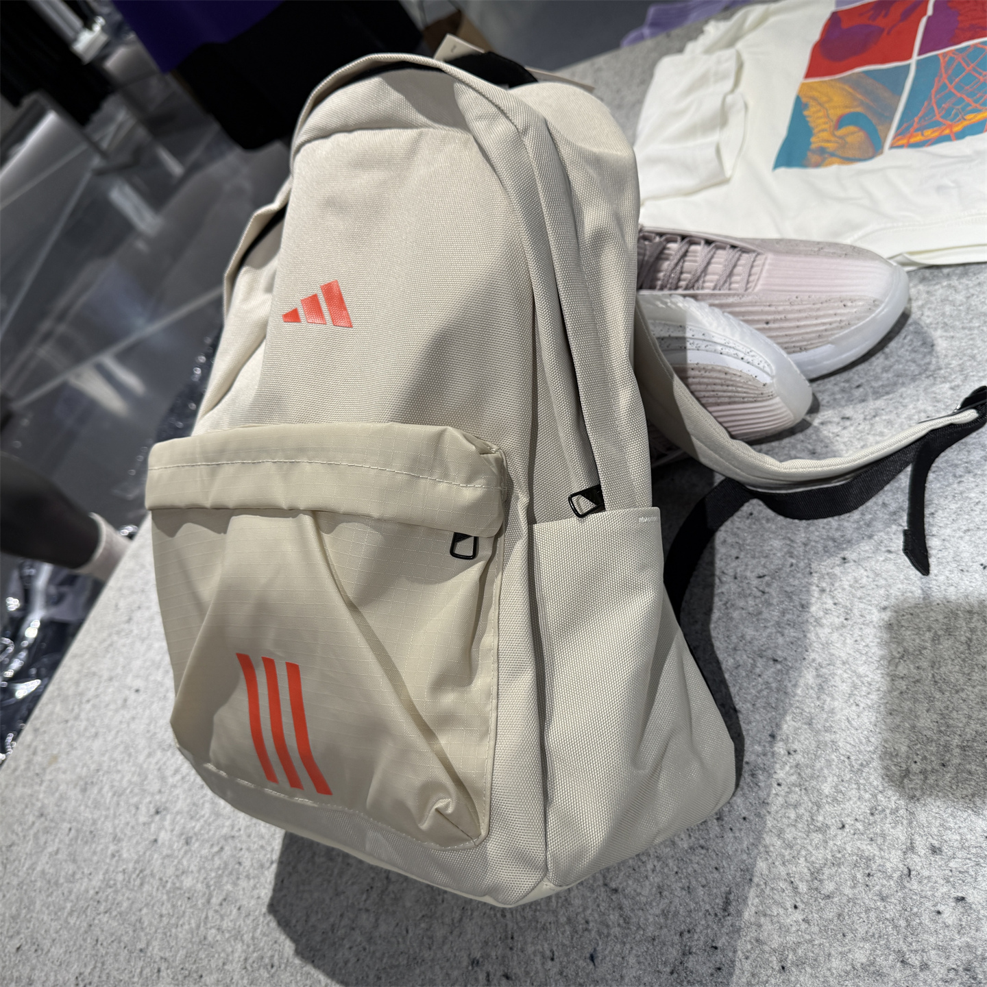 adidas阿迪达斯男女同款大容量双肩背包运动包学生上学书包JN9631